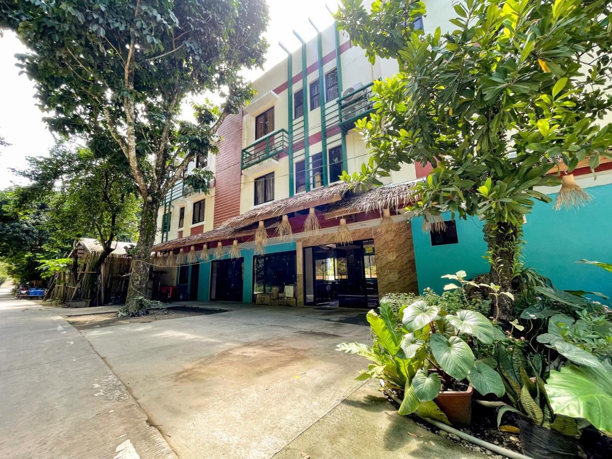 Amos Pili Tree Inn Powered By Cocotel إل نيدو المظهر الخارجي الصورة
