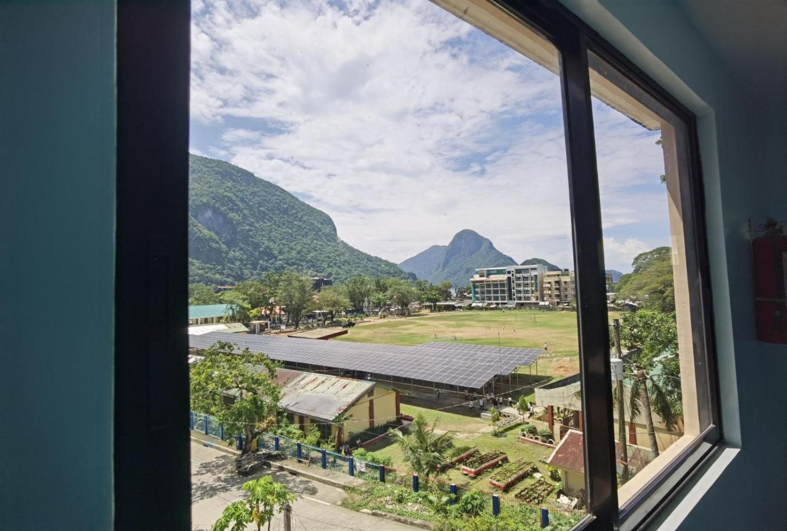 Amos Pili Tree Inn Powered By Cocotel إل نيدو المظهر الخارجي الصورة