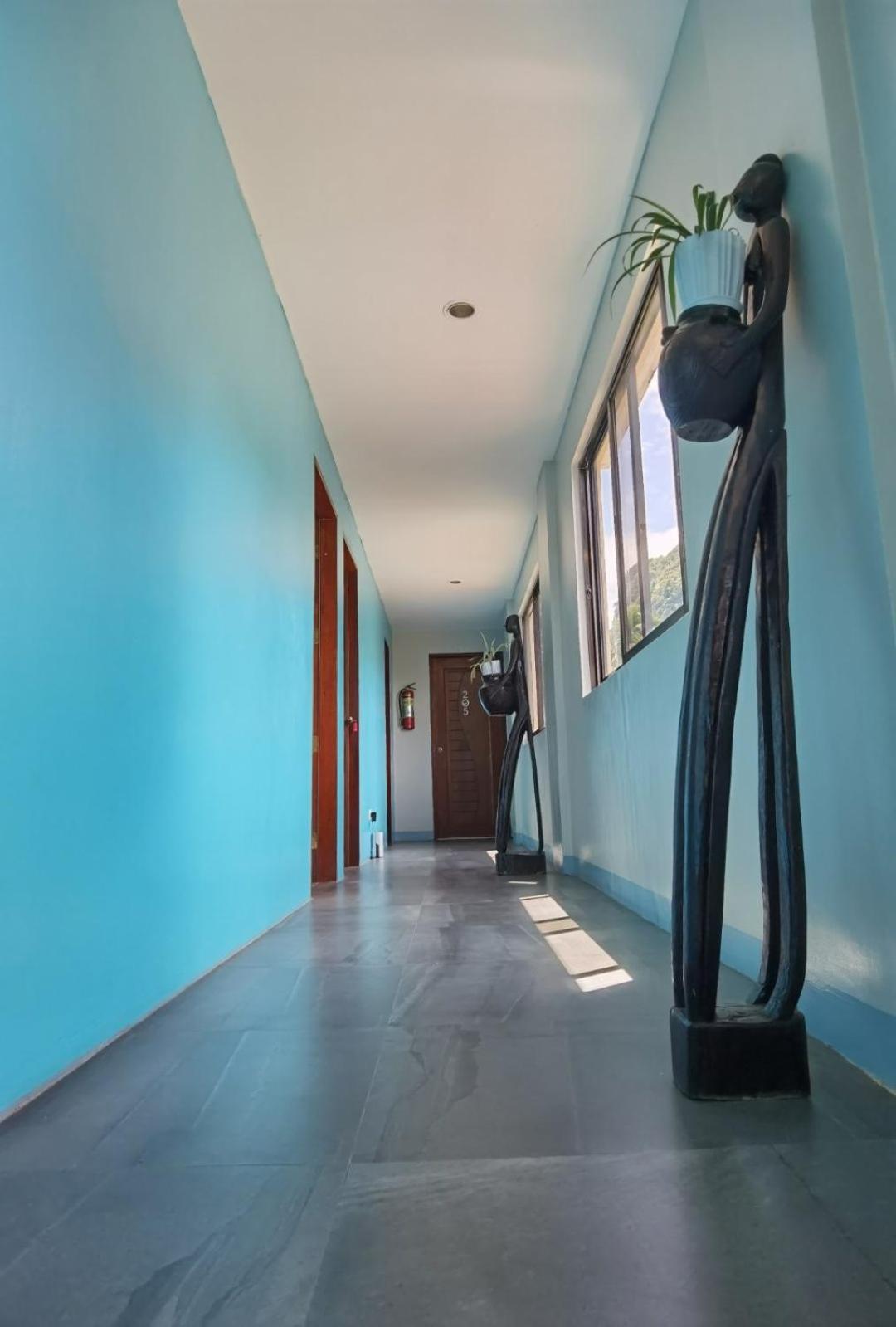 Amos Pili Tree Inn Powered By Cocotel إل نيدو المظهر الخارجي الصورة