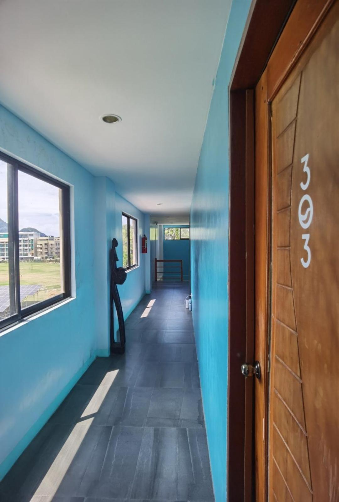 Amos Pili Tree Inn Powered By Cocotel إل نيدو المظهر الخارجي الصورة