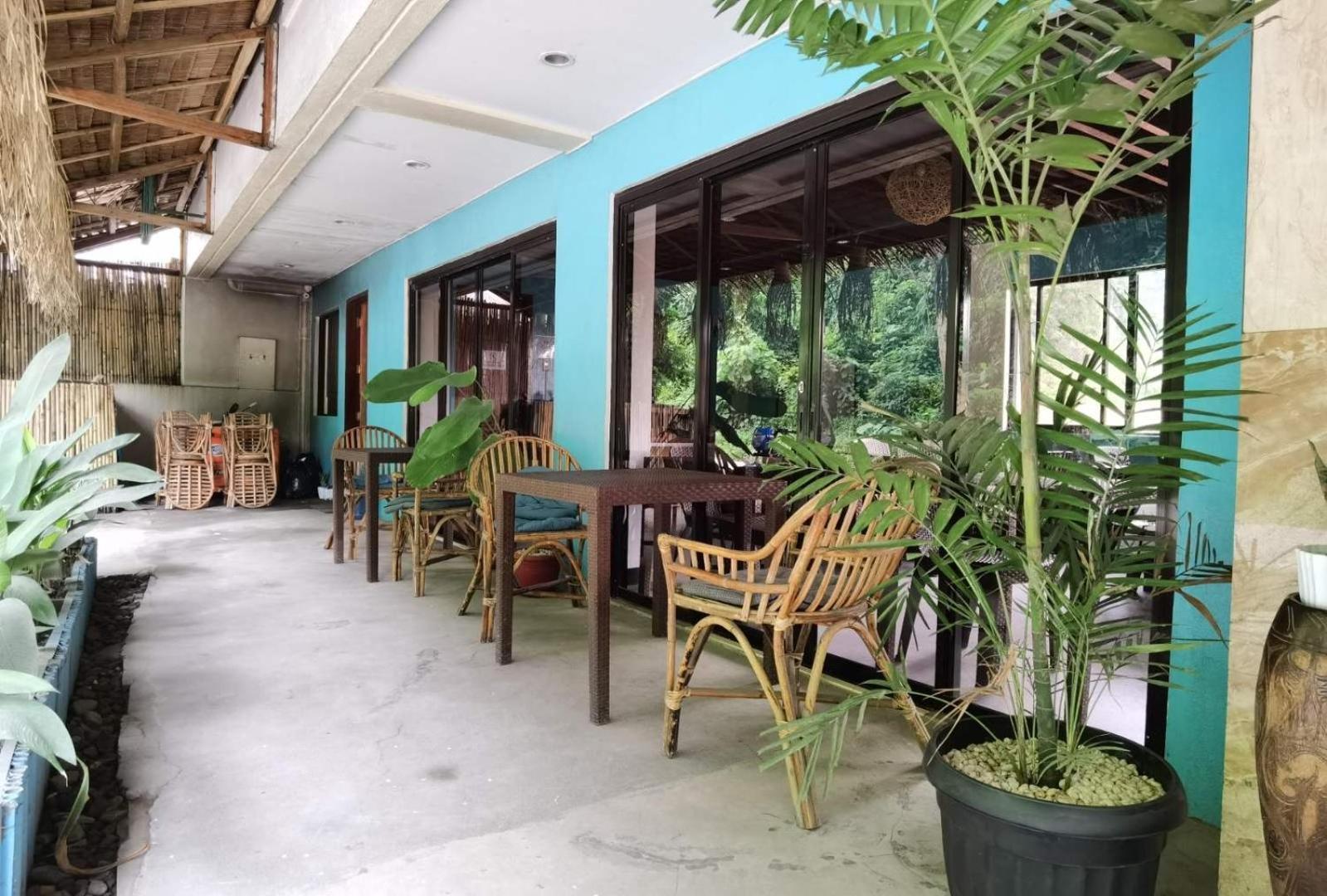 Amos Pili Tree Inn Powered By Cocotel إل نيدو المظهر الخارجي الصورة